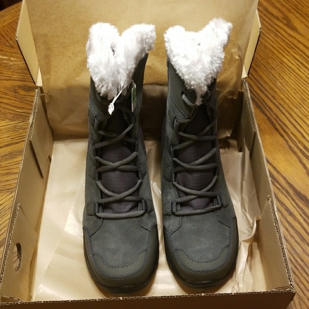 New Women's Columbia Ice Maiden ii Winter Boots - Picture 2 of 8